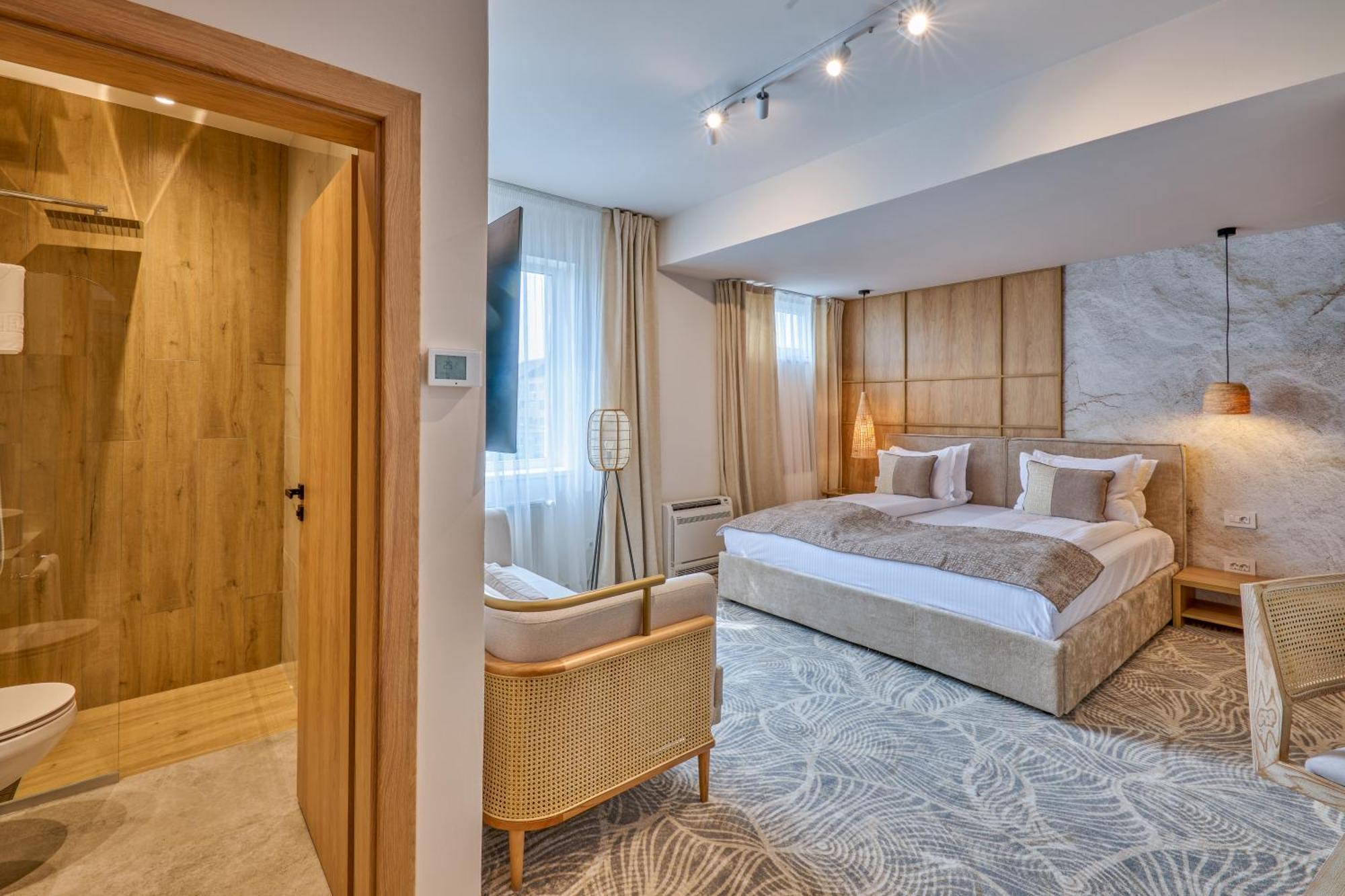 Hotel Serenity Timişoara Extérieur photo