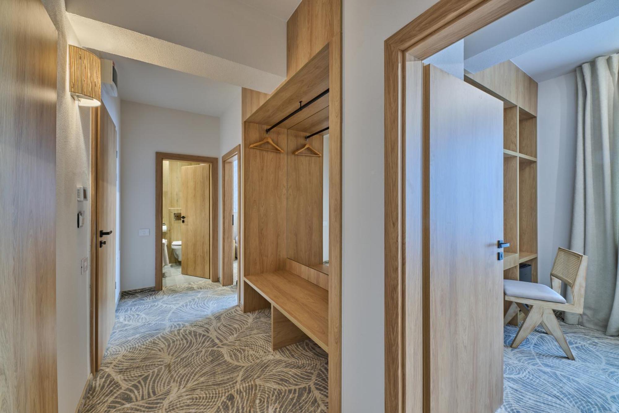 Hotel Serenity Timişoara Extérieur photo