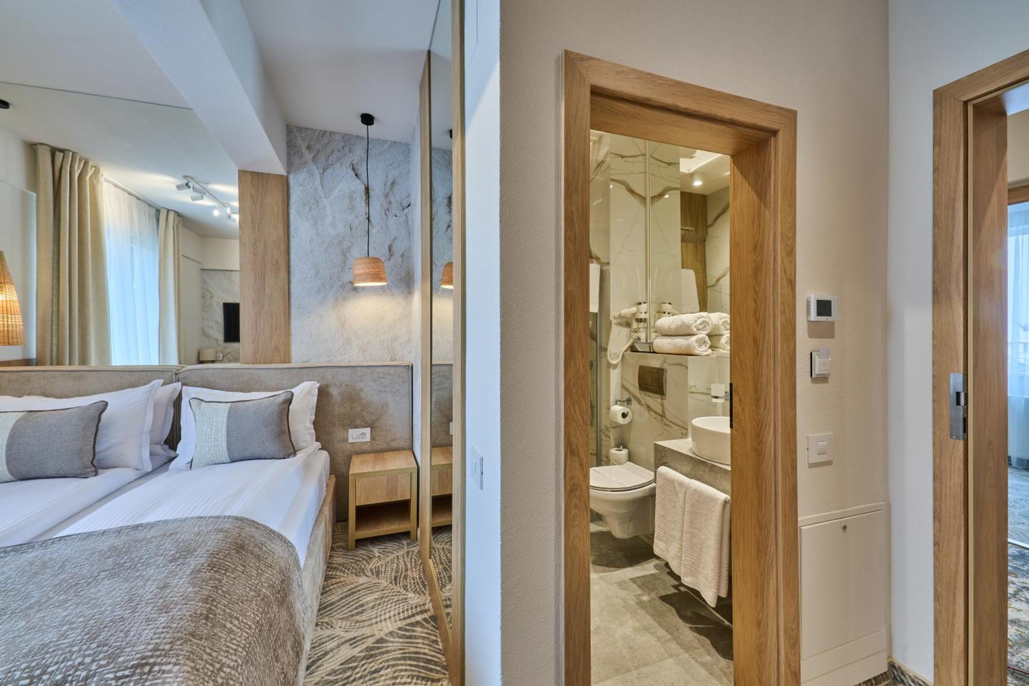 Hotel Serenity Timişoara Extérieur photo