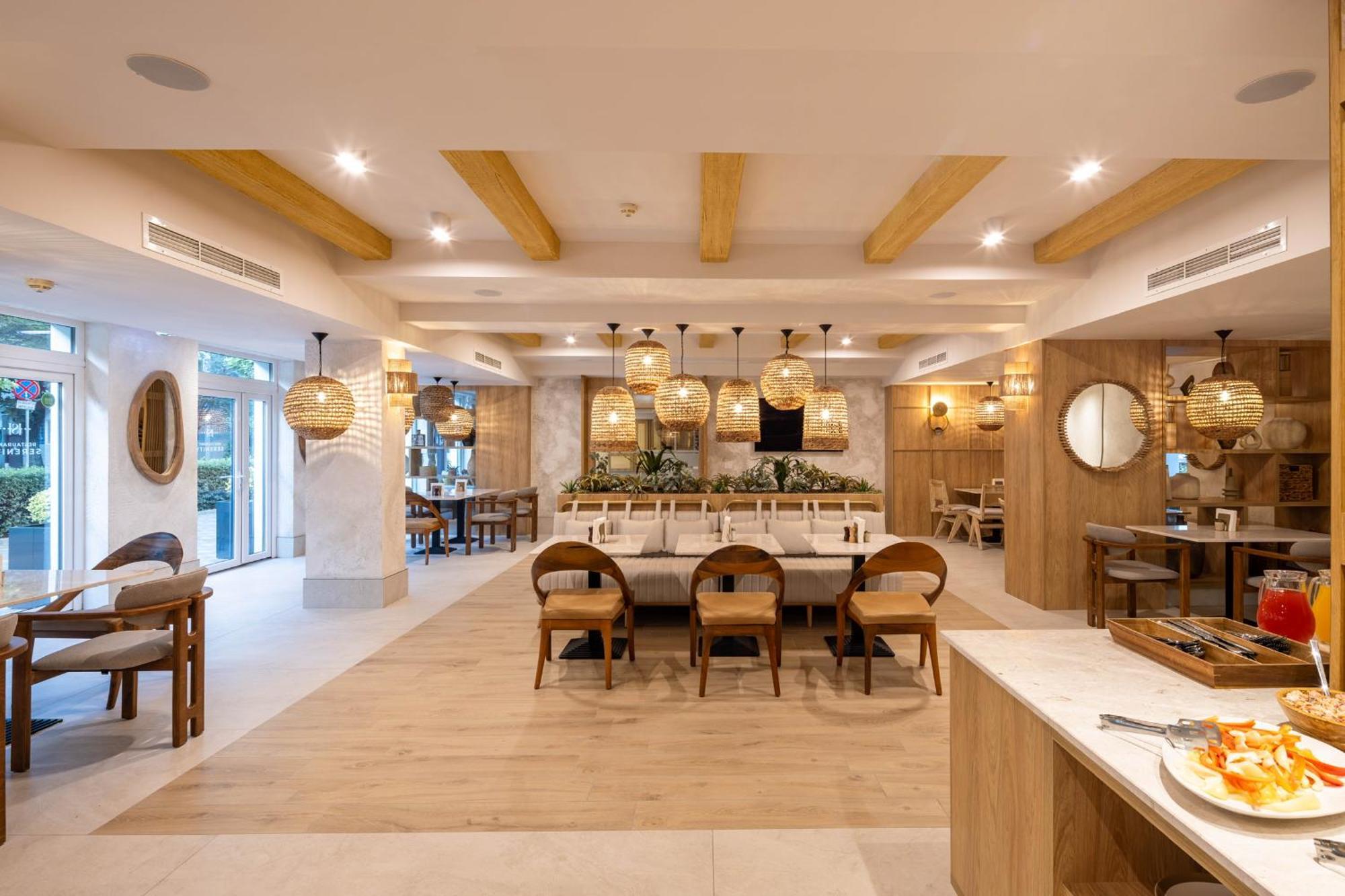 Hotel Serenity Timişoara Extérieur photo