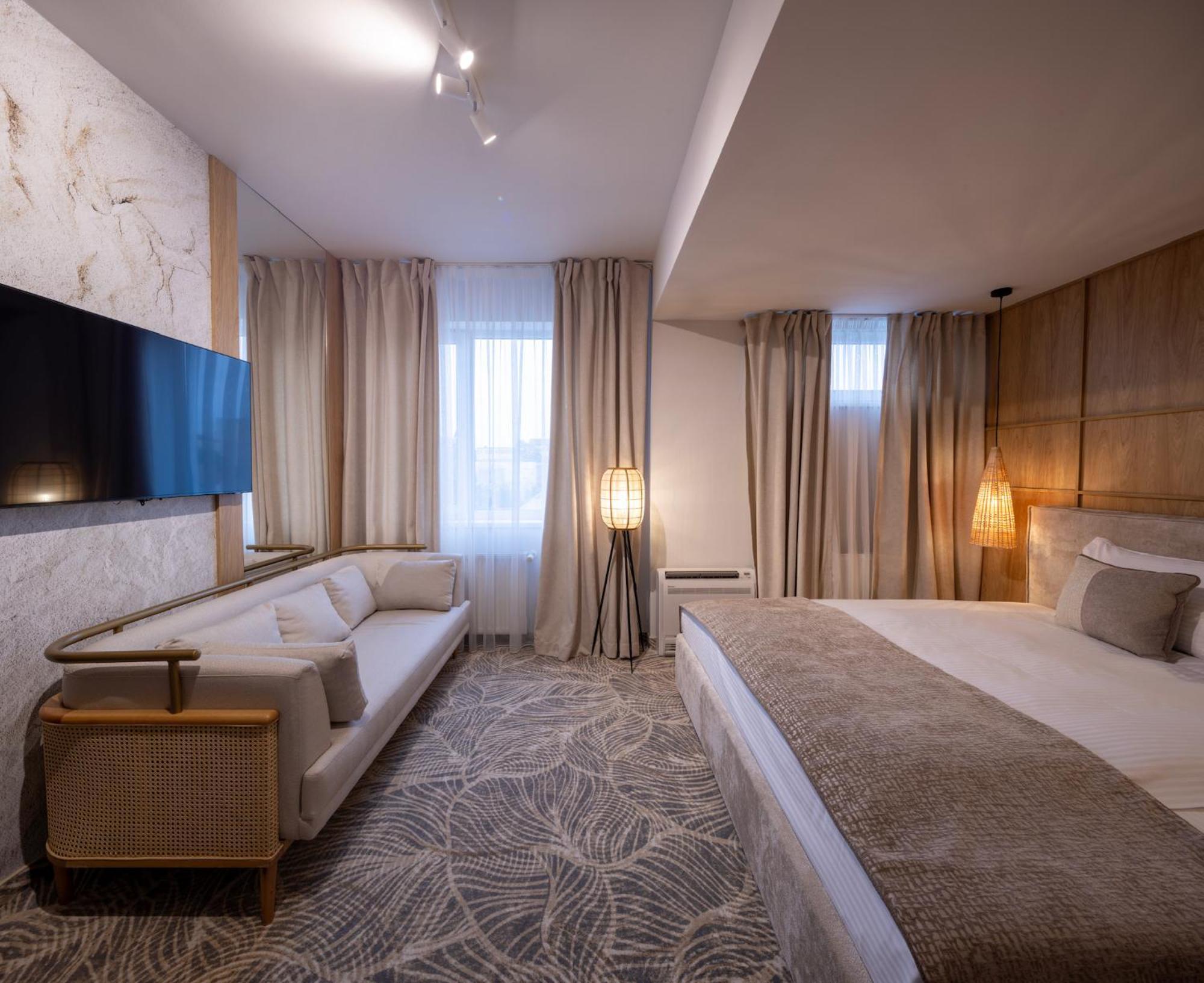 Hotel Serenity Timişoara Extérieur photo